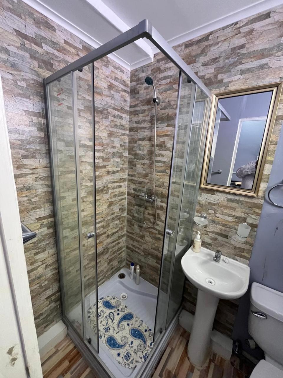 Hospedaje Oasis Modulares Calama Exteriör bild